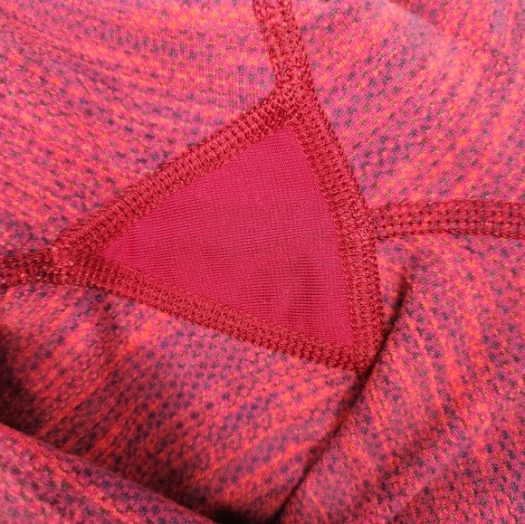 Lululemon Bumbleberry leggings - Picture 9 of 11